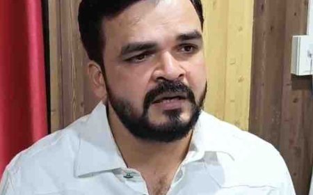 डीएम बोले-अभी बाढ़ की स्थिति नहीं; कच्चे मकानों पर नजर:14 घंटे से बारिश, जलभराव वाले इलाकों में अलर्ट, कच्चे मकानों से लोगों को बाहर निकलवाया