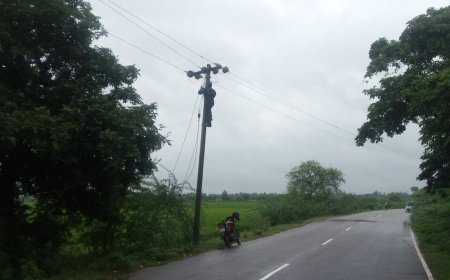 रायबरेली में 48 घंटे से बारिश,बिजली ठप और सड़कें जलमग्न:किसान-बागवान खुश, व्यापारी परेशान; अस्पतालों में मरीज घटे, हाईवे पर रफ्तार धीमी