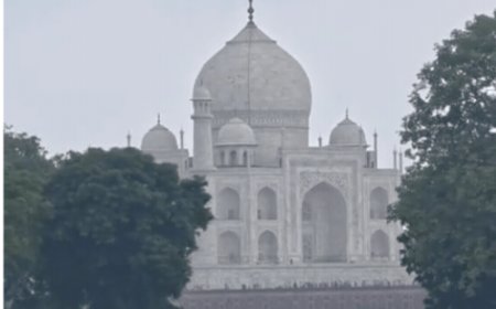 आगरा में घने बादल छाए:तेज हवाओं के साथ बारिश का अलर्ट, 3 अक्टूबर तक ऐसा ही रहेगा मौसम