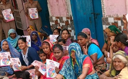 विशुनगढ़ में सजी 'मिशन शक्ति' की चौपाल:महिलाओं को कानूनी अधिकार व हेल्पलाइन नंबर बताए