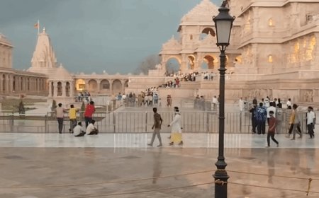 NSG कमांडो की टीम 2 वाहनों से राममंदिर पहुंची:परिसर की सुरक्षा व्यवस्था का निरीक्षण कर अधिकारियों के साथ बैठक कर रहे