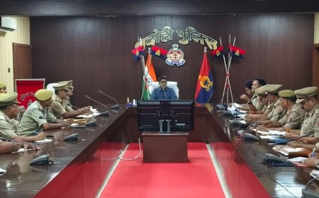 भदोही एसपी ने जाम से निपटने के लिए दिए निर्देश:प्रमुख चौराहों पर पुलिस तैनात करने और अवैध पार्किंग पर कार्रवाई के आदेश