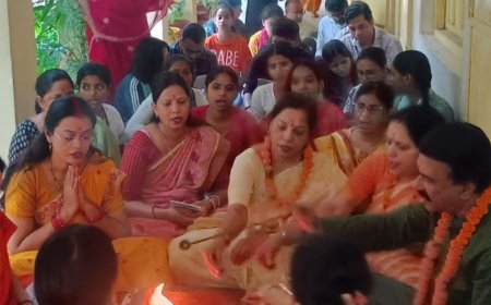 प्रयागराज के आर्य कन्या कॉलेज में एनएसएस का स्थापना दिवस:मानसिक स्वास्थ्य के लिए योग-ध्यान कार्यक्रम, शोध छात्र सम्मानित