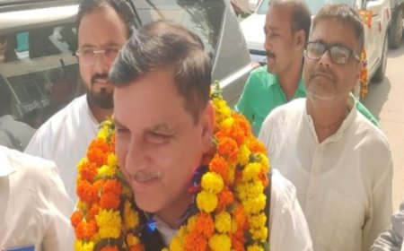 मोदी चाहते हैं अनपढ़ इंडिया, तभी बनेंगे अंधभक्त:सुल्तानपुर में बोले संजय सिंह- हिंदू-मुसलमान करके देश बर्बाद करना सरकार की प्राथमिकता