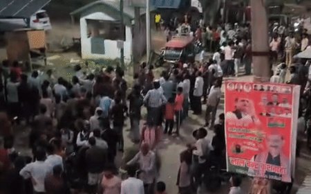 प्रयागराज में मोबाइल टावर पर चढ़ा 28 साल का युवक:पुलिस समझाने में जुटी, टावर पर चढ़ने की वजह अभी स्पष्ट नहीं