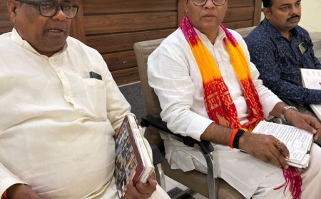 फर्रुखाबाद में 30 सितंबर को पहुंचेगी ज्योति कलश यात्रा:भाजपा नेता बोले- पांचाल घाट पर रात्रि चौपाल होगी, मन की बात कार्यक्रम हर बूथ पर सुना जाएगा