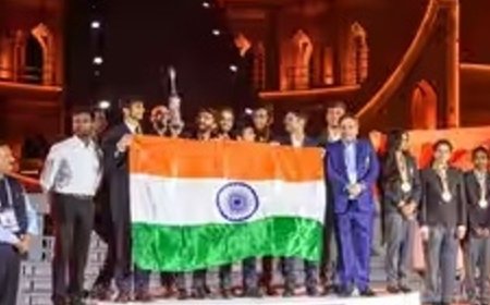 FIDE अवॉर्ड्स - दिव्या देशमुख बनीं बेस्ट फीमेल चेस प्लेयर:भारत की ओपन-विमेंस टीम बेस्ट रही; लगातार तीसरी बार नोना गैप्रिंडाशविली ट्रॉफी जीती