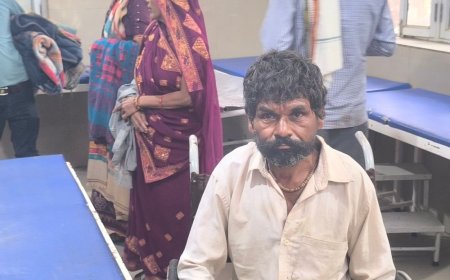 मैनपुरी में बारिश से मकान का लेंटर ढहा:परिवार का मुखिया गंभीर घायल, सैफई पीजीआई रेफर