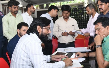 मंत्री से की नए गंगा पुल को जोड़ने की मांग:पश्चिमी गंगाघाट तक रैंप बनाने और बाढ़ से स्थायी राहत दिलाने का मुद्दा उठाया