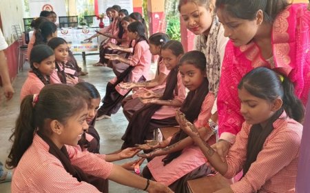 चकया में मेहंदी प्रतियोगिता,बेटियों के अधिकार और सुरक्षा का संदेश:सोनभद्र के संविलियन विद्यालय में जागरूकता कार्यक्रम, 158 छात्र-छात्राएं शामिल