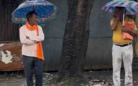 रामपुर में बारिश और ठंडी हवाओं से बदला मौसम:शुक्रवार रात 3 बजे से लगातार बारिश, सितंबर में सर्दी का अहसास; सड़कें और बाजार सूने रहे