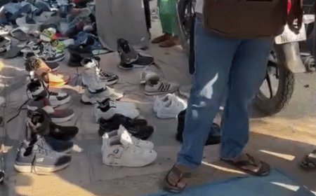 मंगल बाजार में वसूली को लेकर हंगामा:अलीगढ़ के नुमाइश मैदान में फड़ विक्रेता महिलाओं से हाथापाई