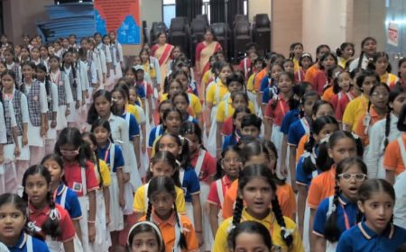 वन्दे मातरम् का सामूहिक गायन:गोरखपुर में आयोजित कार्यक्रम