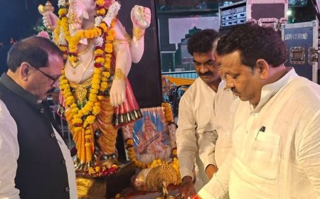 दाऊजी महाराज मेले में संगीत, नृत्य और हास्य की प्रस्तुति:कलाकारों ने बांधा समां, कार्यक्रम में उमड़ी भीड़