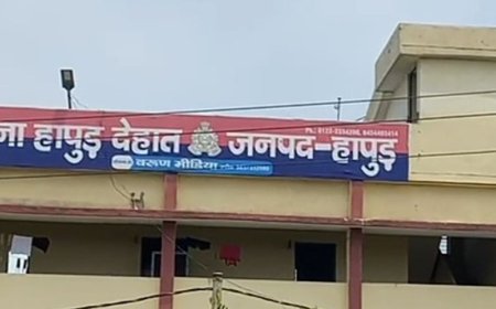 मोबाइल चोरी के आरोप में युवक को बंधक बनाकर पीटा:रस्सी से बांधकर लाठी-डंडों से पीटा, पुलिस ने केस दर्ज किया