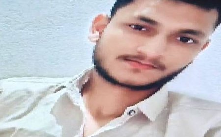 झांसी में सड़क हादसे में युवक की मौत:बाइक राजकोट पहुंचाने के लिए बस पर रखने जा रहा था, दूसरी बाइक ने उड़ाया
