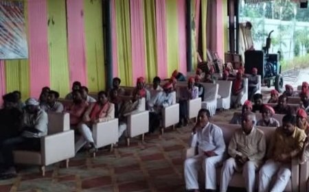 रामकोला में पीडीए जन पंचायत:रामआसरे विश्वकर्मा बोले- अधिकारों के लिए एकजुट हो समाज