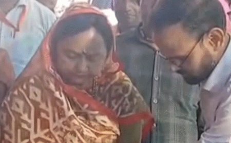 दाऊजी मेले में देर रात तक चला कॉमेडी और डांस:हाथरस में सुनील पाल-अमित महाराणा-अरशद ने लगाए ठहाके, नटराज डांस ग्रुप ने दी प्रस्तुति