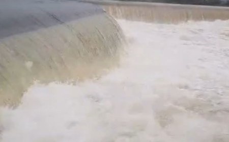 महोबा में बारिश से 2 लोगों की मौत:दर्जनों घर ढहे, बेला सागर उफान पर और कई गांवों का संपर्क टूटा