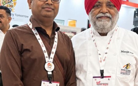 यूपी ट्रेड शो में बलरामपुर की मिठाइयों को मिली पहचान:दो क्विंटल स्टॉक खत्म, शेफ मंजीत गिल व निशांत चौबे ने की तारीफ