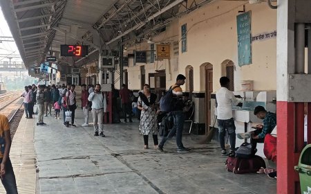 मऊ-मुंबई के बीच स्पेशल ट्रेन चलेगी:जौनपुर और शाहगंज में होगा ठहराव, हफ्ते में दो दिन चलेगी
