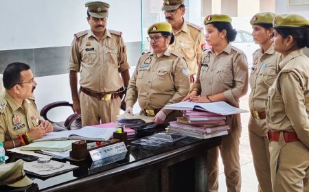 हाफिजपुर थाने में महिला सुरक्षा व्यवस्था की समीक्षा:एसपी ने हेल्प डेस्क और एंटी रोमियो रजिस्टर चेक कर दिए निर्देश