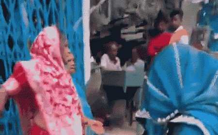 बारिश में भीगते हुए ससुराल के गेट पर पहुंची विवाहिता:दादा-दादी ने नहीं घुसने दिया अंदर, दादा बोले- मेरे पोते को नपुंसक कहकर बदनाम कर रही