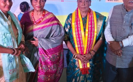 मिर्जापुर में पांच दिवसीय कजरी महोत्सव शुरू:रिमझिम बारिश के बीच गूंजे सुर, वाराणसी, गोरखपुर समेत चार जिलों में भी होगा कार्यक्रम