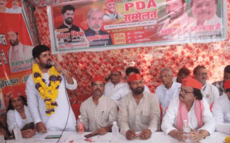 कानपुर में सपा ने किया PDA सम्मेलन:सड़क के गड्ढों का मुद्दा उठा, प्रदेश सचिव बोले- पाल समाज के लोग अखिलेश यादव के साथ