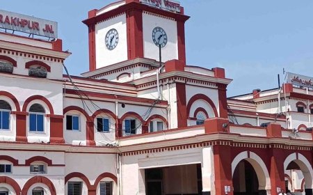 गोरखपुर में अमृत भारत पर पत्थर चलने से यात्री घायल:अंधेरे में भाग गया पत्थरबाज; , RPF- GRP ने शुरू की तलाश
