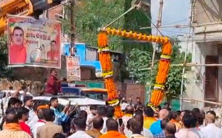 प्रतापगढ़ पहुंचे भाजपा के नवनियुक्त काशी क्षेत्र प्रभारी रमेश सिंह:कोहंडौर बॉर्डर से कार्यालय तक 13 जगह स्वागत; बूथ स्तर पर सक्रियता बढ़ाने पर जोर