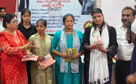 सपा छात्रसभा ने युवाओं को जोड़ने पर जोर दिया:मिर्जापुर के शिवलोक श्रीनेत्र महाविद्यालय में 'वर्तमान राजनीति में युवाओं की भूमिका' पर हुई संगोष्ठी