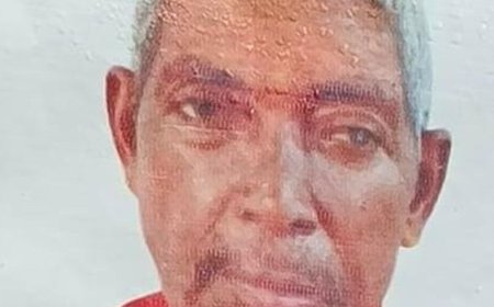 सीतापुर में पिपरी बाबा स्थान के पुजारी लापता:गोमती नदी में दूसरे दिन भी तलाश जारी, ग्रामीणों की भीड़ जुटी; 24 घंटे पहले हुए थे लापता