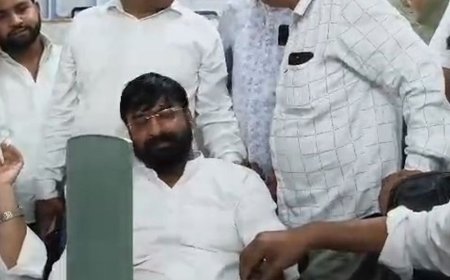 मैनपुरी में भाजपा नेता किशन दुबे गिरफ्तार:वंश कश्यप की लड़ाई के बाद पुराने वारंट में हुई गिरफ्तारी, सैकड़ों समर्थकों ने घेरा कोतवाली