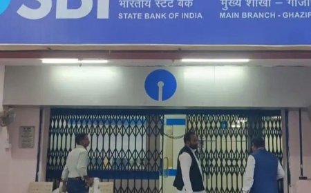 देशव्यापी बैंक हड़ताल स्थगित:गाजीपुर में आज सामान्य रूप से खुलेंगे सभी बैंक, मांगों पर बनेगी उच्चस्तरीय कमेटी