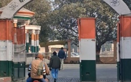 कुशीनगर में 27 सितंबर तक तेज हवा-बिजली गिरने की चेतावनी:डीएम ने लोगों से बाहर न निकलने की अपील की, अधिकारियों को तैयारी के निर्देश
