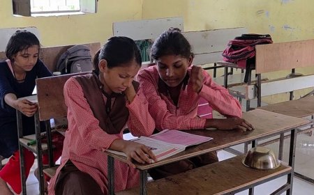 15 साल में जर्जर हुए स्कूल भवन,BSA ने मांगी रिपोर्ट:गोंडा में प्राथमिक और उच्च प्राथमिक विद्यालयों की सूची तलब; लापरवाह अधिकारियों पर होगी कार्रवाई