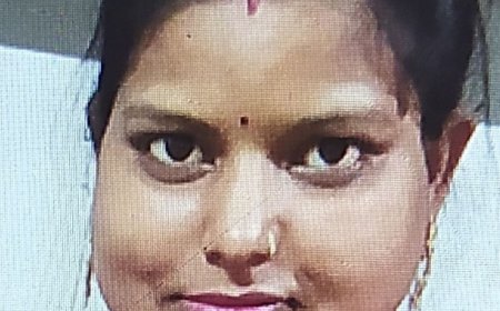 विवाहिता की मौत के बाद डीएम चौराहे पर प्रदर्शन:हरदोई में पति-सास-ससुर और देवर पर दहेज हत्या का केस