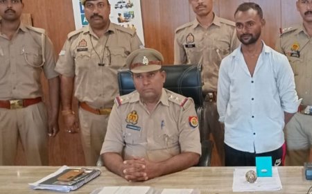 सर्राफा दुकान में चोरी करने वाला एक आरोपी गिरफ्तार:एटा में तिजोरी ग्राइंडर से काटकर चुराए थे जेवरात, दो साथी अंधेरे का फायदा फरार