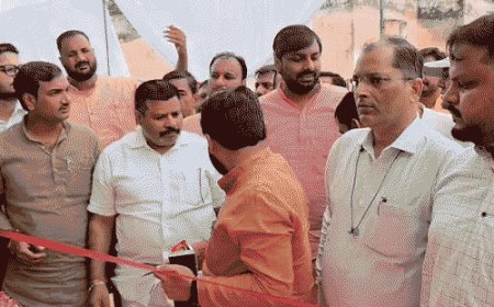 अयोध्या का पहला जिला स्तरीय ड्रग वेयरहाउस शुरू:9.18 करोड़ से बना, बीकापुर में विधायक ने किया उद्घाटन, स्वास्थ्य शिविर में बुजुर्गों के बने आयुष्मान कार्ड, टीबी मरीजों को पोषण पोटली