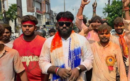 सम्भल में 'गणपति बप्पा मोरया' के जयकारों के बीच विसर्जन:गुरुवार को नरौरा और राजघाट पर श्रद्धालुओं ने नम आंखों से दी विदाई