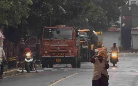 गोरखपुर में लगातार तीसरे दिन भी हो रही बारिश:ठंडी हवाओं से गिरा तापमान, सोमवार से बदलेगा मौसम