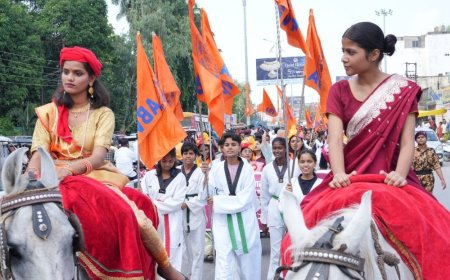 एबीवीपी का तेजस्विनी युवती सम्मेलन:छात्राओं ने दिखाई आत्मरक्षा की कला, रानी लक्ष्मीबाई की झांकी के साथ निकली शोभायात्रा