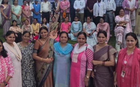वाराणसी में निशुल्क चिकित्सा शिविर आयोजित:शिशु, स्त्री, नेत्र और डेंटल समेत डायटिशियन के विशेषज्ञों ने दिया स्वास्थ्य परामर्श