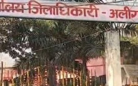 कलक्ट्रेट में दो अधिवक्ताओं में मारपीट, FIR:अलीगढ़ में हुआ विवाद, एक-दूसरे पर गाली-गलौज, मारपीट और धमकी के आरोप