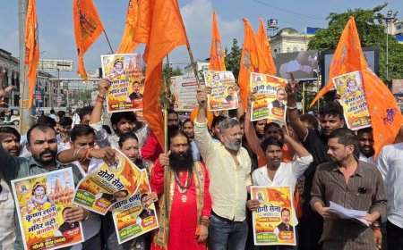 लखनऊ में योगी सेना ने त्रिशूल लेकर निकाली यात्रा:'कृष्ण लल्ला हम आयेंगे , मंदिर वहीं बनाएंगे' का नारा लगाया, कृष्ण जन्मभूमि के लिए 6 दिसंबर को कारसेवा का ऐलान