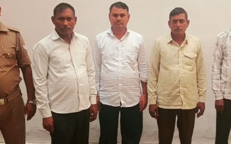 मिर्जापुर में धर्म परिवर्तन के आरोप में 4 गिरफ्तार:धन और प्रलोभन देकर धर्म परिवर्तन कराने का आरोप, शिकायत पर पुलिस ने दर्ज किया था केस