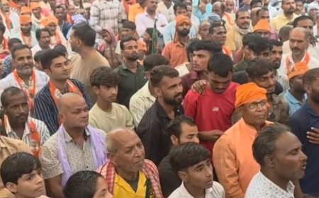भारी बारिश में सेवा संकल्प अभियान की जनसभा:आंगनबाड़ी कार्यकर्ता सम्मानित; केंद्र-प्रदेश की योजनाओं पर चर्चा