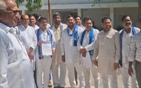 जालौन में बारिश-आंधी से फसलें बर्बाद:बीएसपी ने प्रदर्शन कर किसानों और कच्चे मकानों वाले गरीब परिवारों के लिए मुआवजे की मांग की
