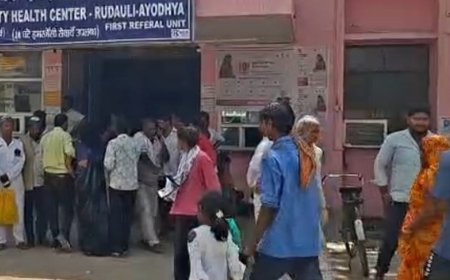 अयोध्या में प्रसव के बाद 5100 रुपए मांगे-हंगामा:सीएचसी अधीक्षक के दखल पर 1600 रुपए लौटाए, जांच के बाद कार्रवाई होगी
